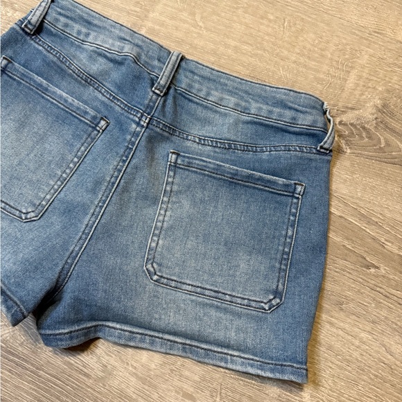 •SO• HIGH RISE SHORTIE - Picture 5 of 7